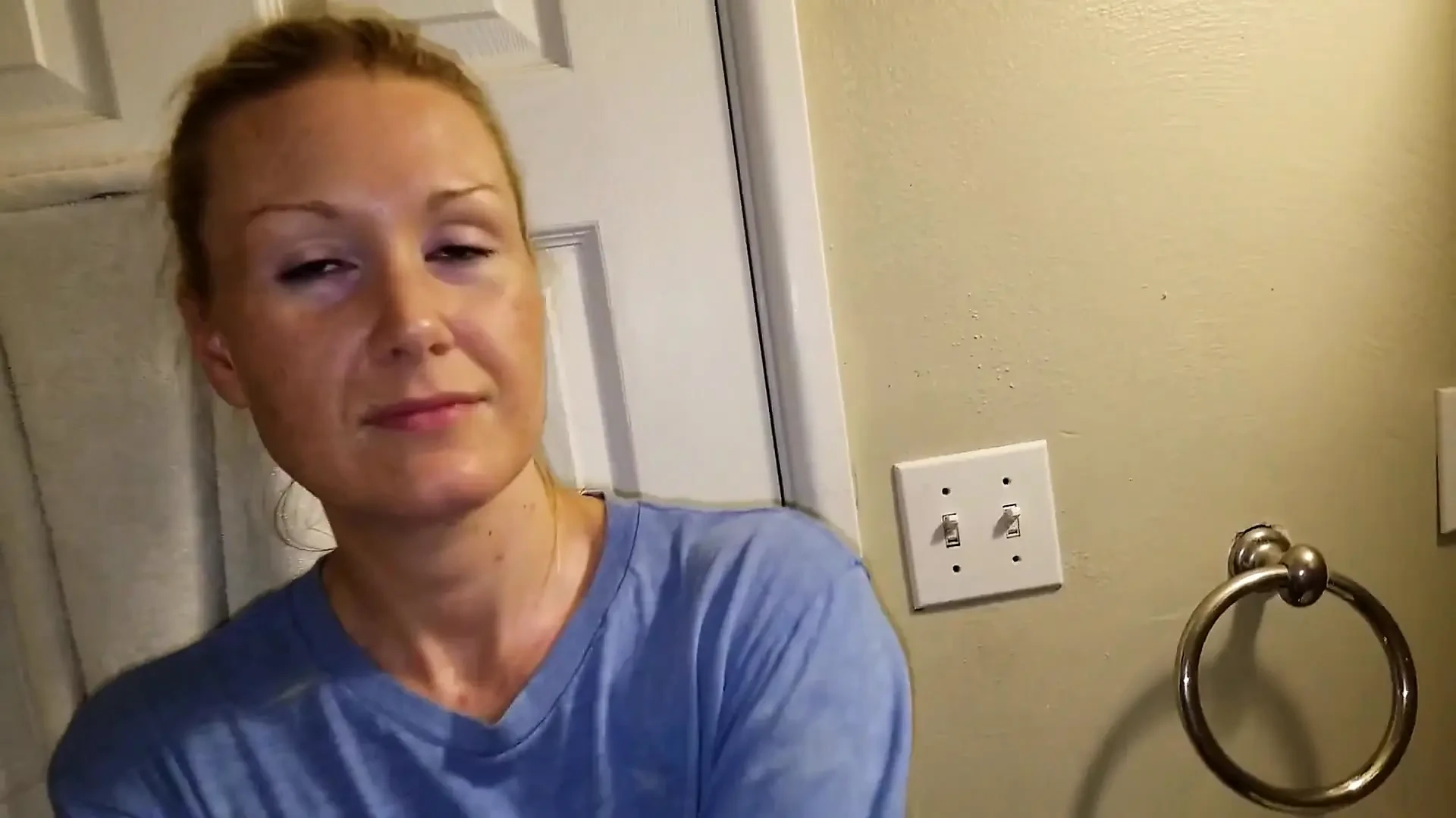 Real American Mormon Wife Pissing Uncensored
