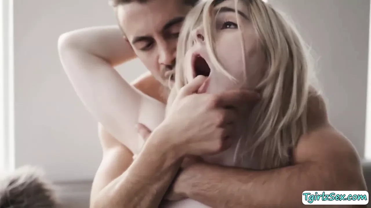 Stepbro throated and analed his horny shemale stepsis