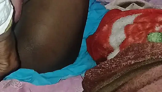 Desi Biwi Ka Raat Mein Legs Up Karke Blue Panty Side Kar Jamkar Chut Faad Di – Payal Wali Tight Chut Hindi Audio