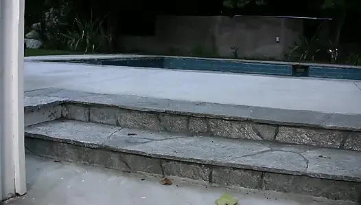 Pantat dan tenggorokan dalamku untuk kontol hitammu