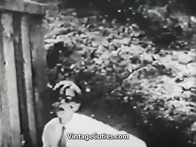 Three Naked Girls and Gloryhole in Beach Cabin (Vintage)