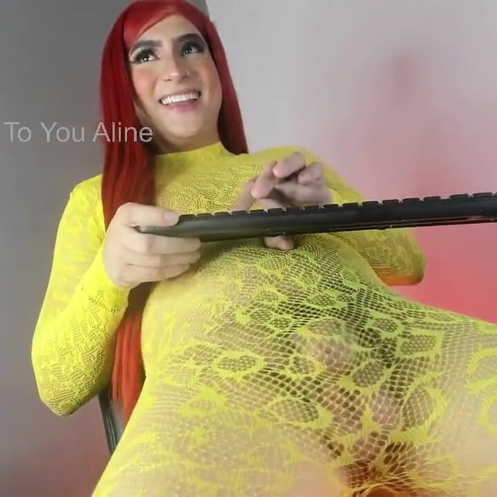 Colombian Shemale Fat White Cock Shows off Alone
