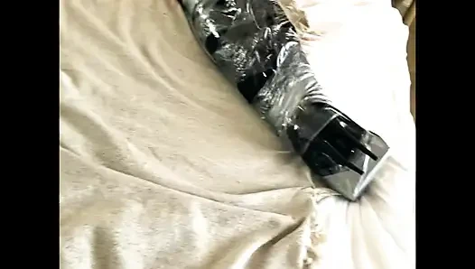 KıRMıZı LATEKS YÜKSEK TOPUKLU ESARET