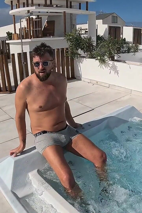 Pee Desperation in the Hot Tub