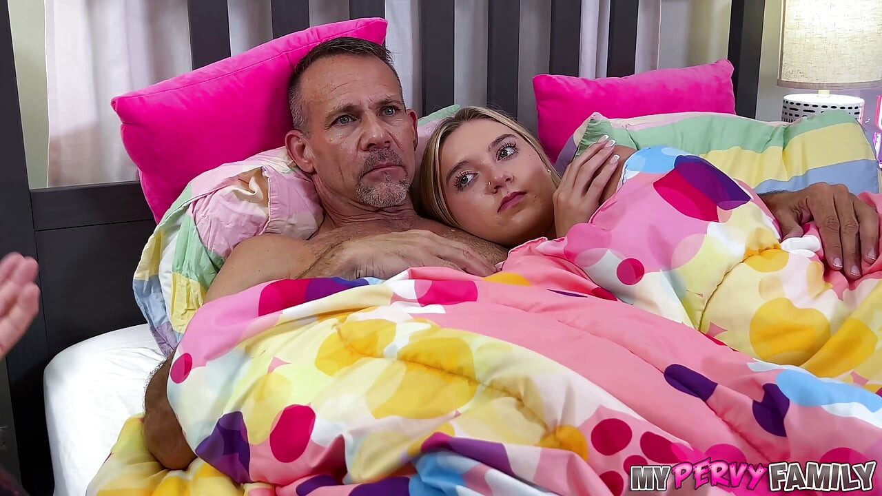 Mypervyfamily - ¡detrás De Escena Con Molly Cooper Y Sucio Rico!