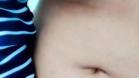 Desi hornny girl Fingring her self pusy xvideo viral mms