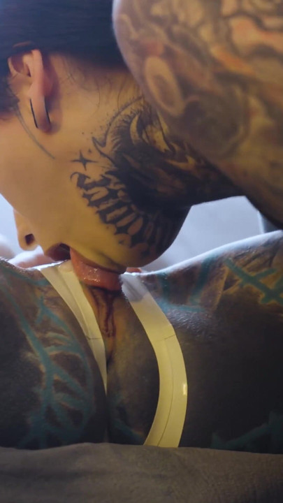 Tintás burleszk Vixens seggbaszás felcsatolható | Klip 1