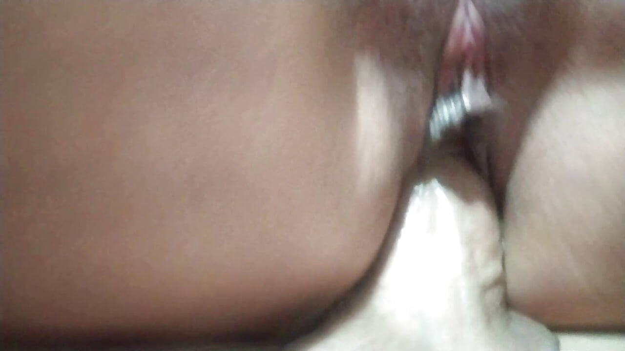Crown taking the virginity of the young man and moan with pleasure watching him fill her pussy with cum