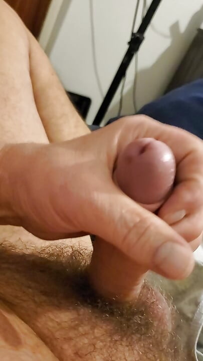 Left handed wank cum shot