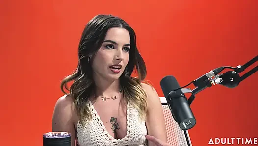 Titreme Kraliçesi Chanel Camryn | Adult Time Podcast