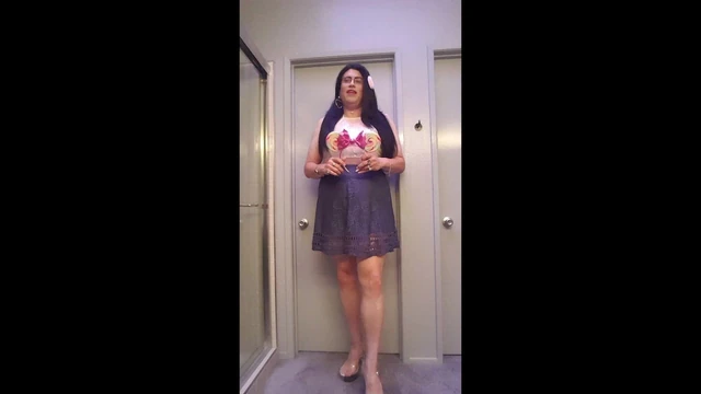 Shopping Stories #22 - Minnie Ears
