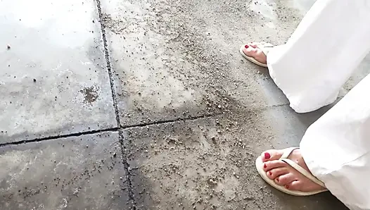 sandaletlerimi temizle!