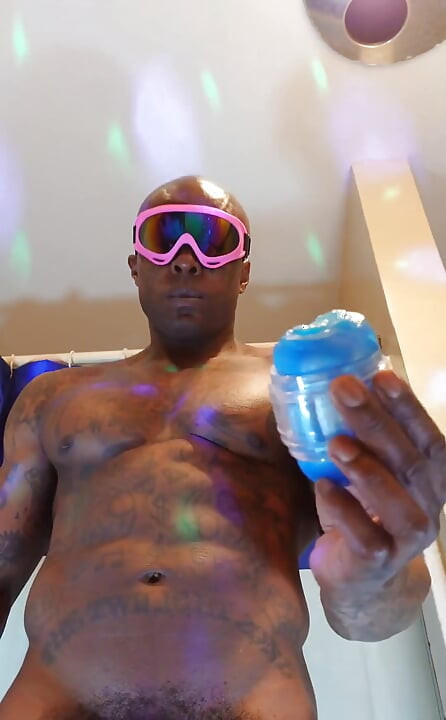 New Porn: BBC Worship Hallelujah Johnson (Thank God) Tall Dark Chocolate Muscles Tattoos Hairy BBC Hallelujah Johnson Masturbati