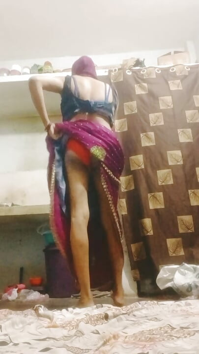 Urvashi Rani saree phnke masti krte krte apne devar ke sath