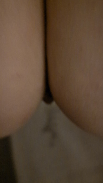 Watch cum dripping Out my pussy