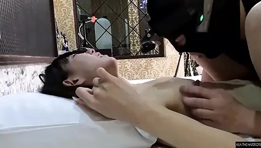 Pemotretan pertama dari cosplayer ramping