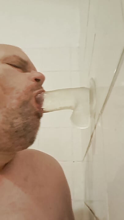Gode qui aspire dans la baignoire