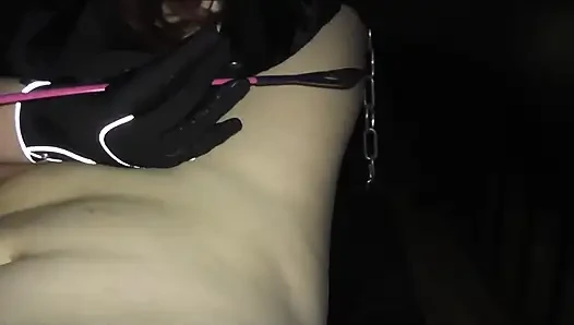 Dear Swing dengan sarung tangan seksi untuk menghibur budak seksku