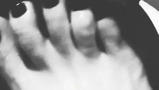 Lilithblackmoon yapıyor footjob