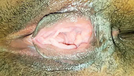 Bangladeshi Bangali Hindu boudi santa  -My pussy is so big and juicy. I want to get more pussy juice out.