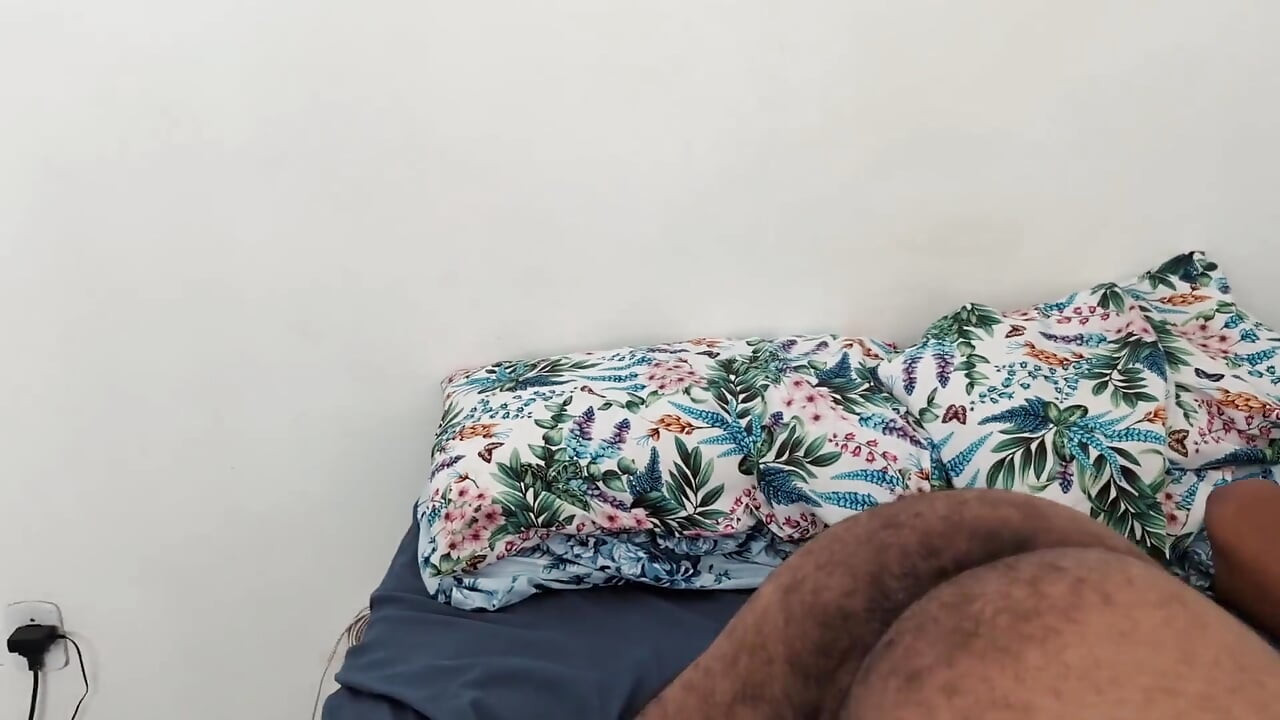 Insane Hookup Between Furry Bears Sucking, Tongue Kisses and Lots of Asshole Sucking