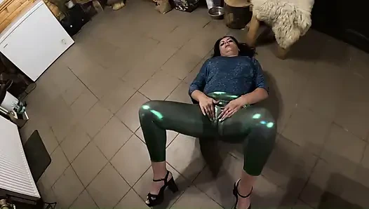 Cameltoe queen zusammenstellung - blowjobs, masturbation &versaute MILf necken