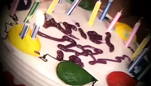 Acemi ateşli sürtükler için sikişiyor