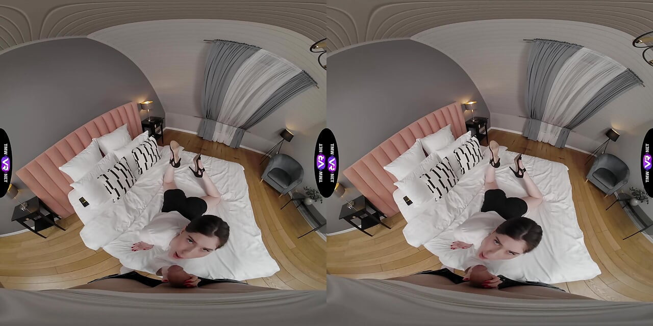 Cumload jako bonus dla Hot Pearl - TmwVRnet