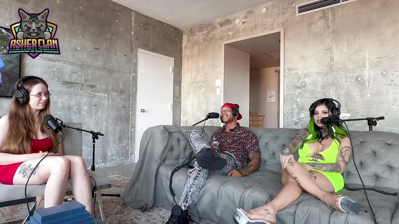 Milfcandy Podcast com Xwifekaren e Jackie Hoff, os MILFs e Trucifer Podcast Asherclantv