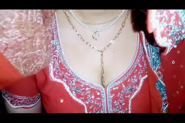 Desi Dhulhan Ki Suhagrat Ki Chudai ''Full Video Bride'' Svaif123