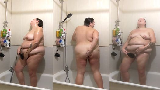 Joy bbw natural está tomando una ducha traviesa, video completo, orgasmos múltiples