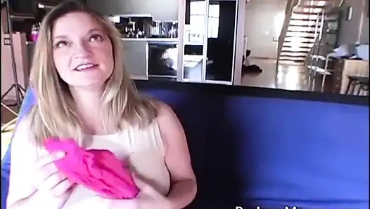 BBW-MILF-schlampe wird versohlt und zungenanal