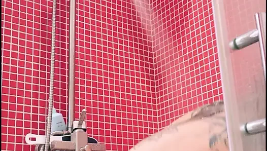 Lets go in shower with me