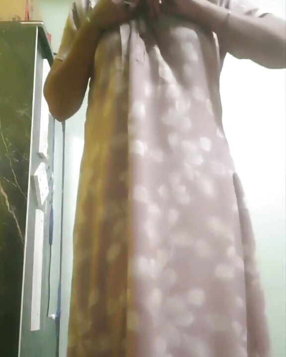 Desi Bhabhi Tease