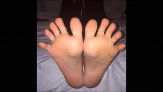 Fei bewegt ihre sexy Füße (Größe 37)