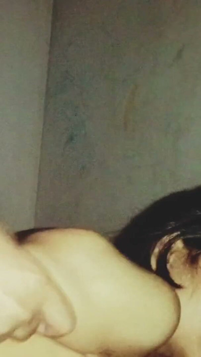 Latika σκυλάκι γαμιέται σκληρό πυρήνα | Κλιπ 1