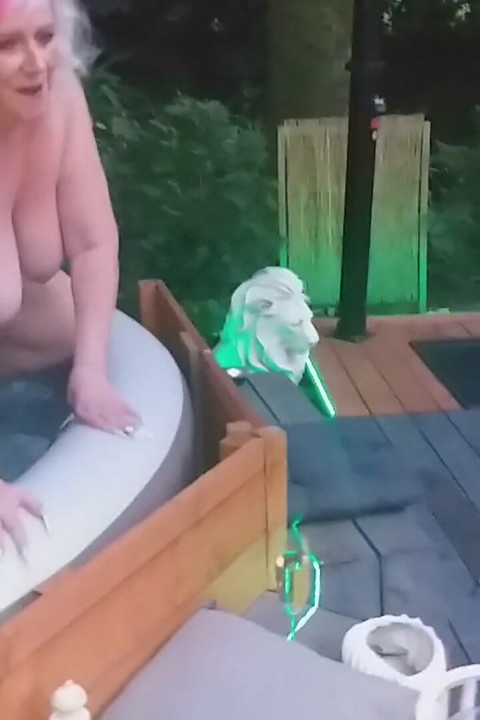 Horny German Granny Plays with Herself in the Whirlpool!