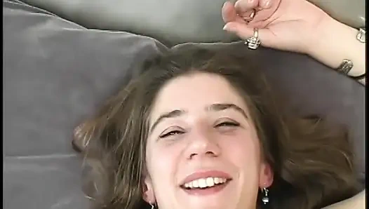 Jasmyne si cewek hipster jadul dengan memek berbulu lagi asik ngentot