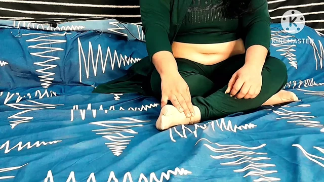 STEP-SISTER NE PYAAR SE KARWAYA IN HINDI AUDIO