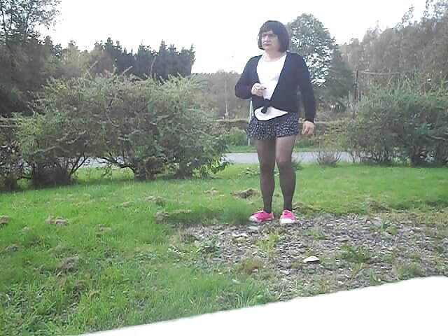 lilian77 นอกบ้าน