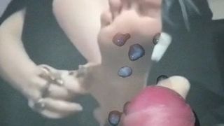 Cumming on Billie Eilish feet