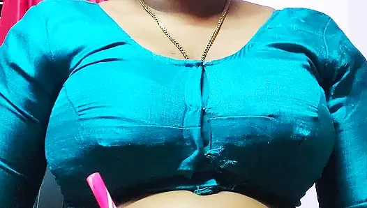 Indian Young Stepmom Sex in bedroom hindi