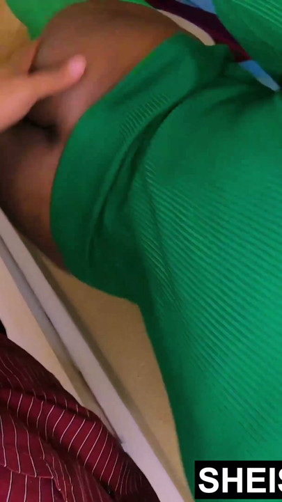 Getting Off The Toilet To Fuck Stepdad After Peeing! Cute Ebony Stepdaughter Sheisnovember Lifting Off Toilet To Fuck | Clip 1