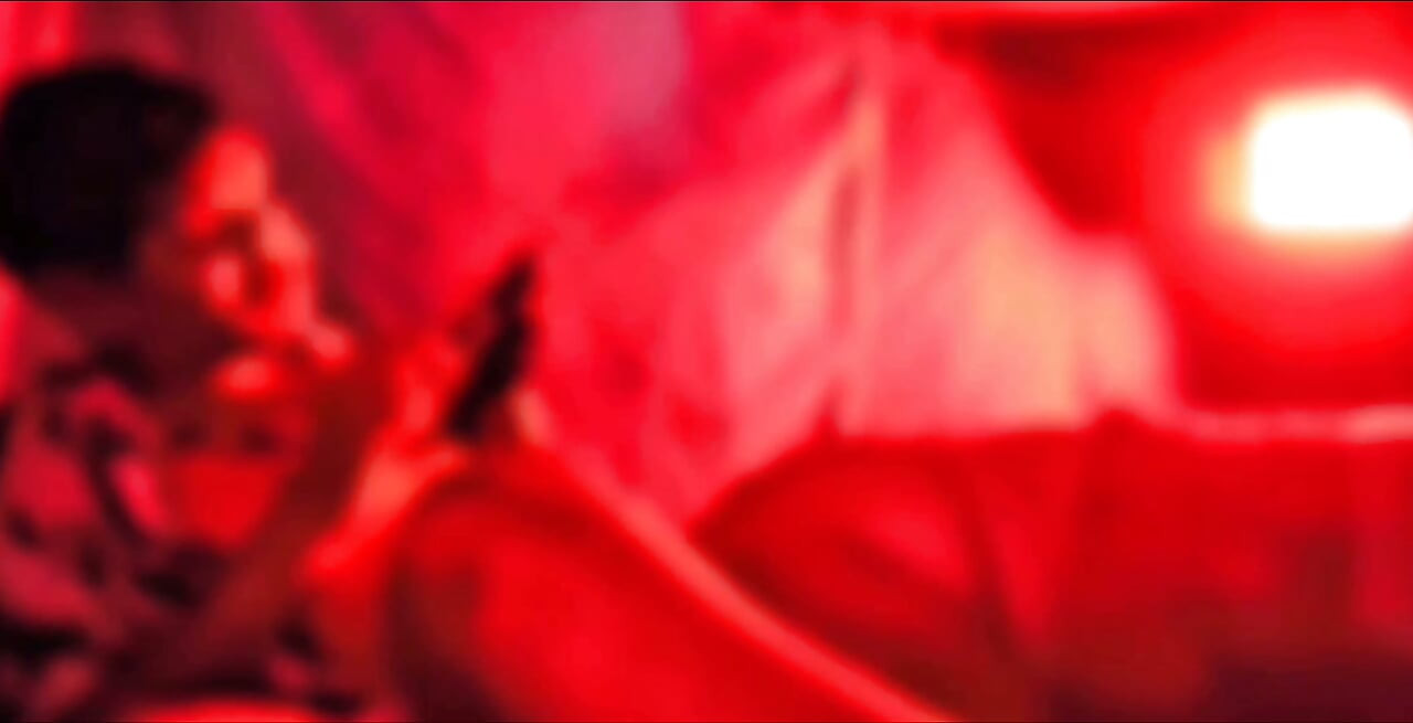 Sexy starší chlap se poprvé plíží - tak intenzivní!
