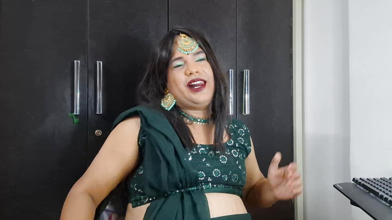 MILF Couger Sissy Shemale Cumshot