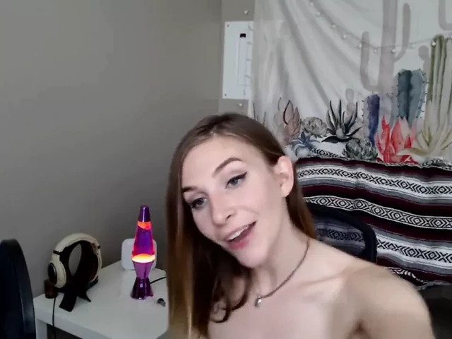 girl with boobs and webcam amateur