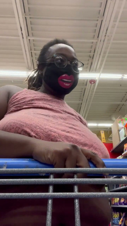 Nookiescookies flashing her nipples in Walmart | Clip 2