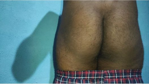 Hintli transeksüel büyük yaraklı siyah göt zıplatan porno yıldızı Horney