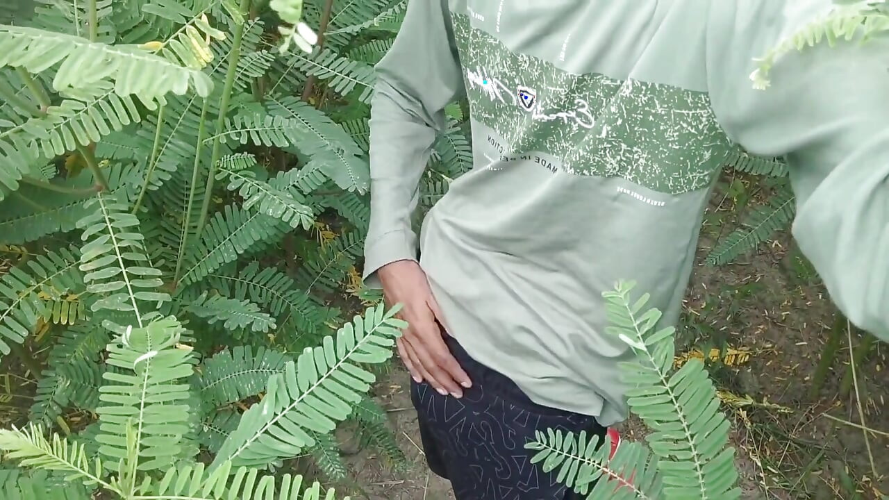 Big Cock Show and Jerking in Outdoor