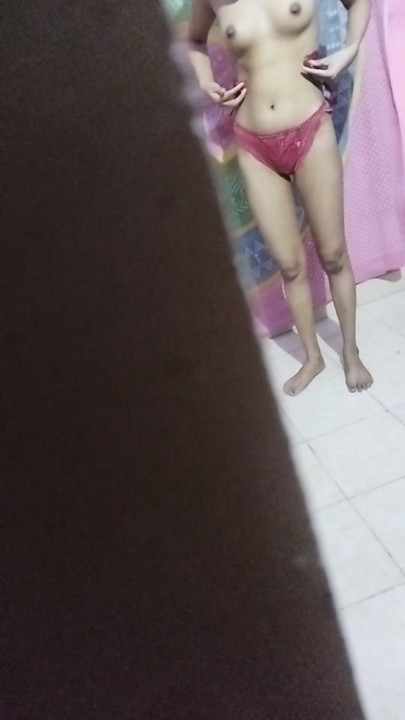 The stepbrother saw the stepsister changing the cup. | Clip 2